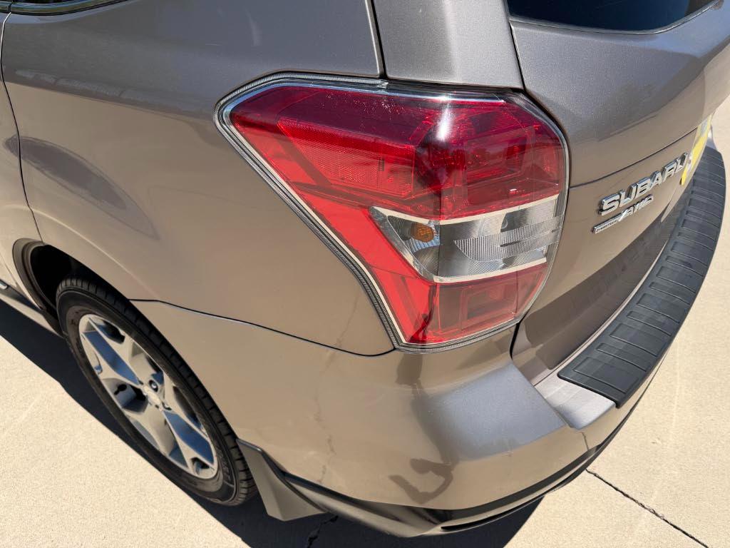 Subaru Forester Touring 2016