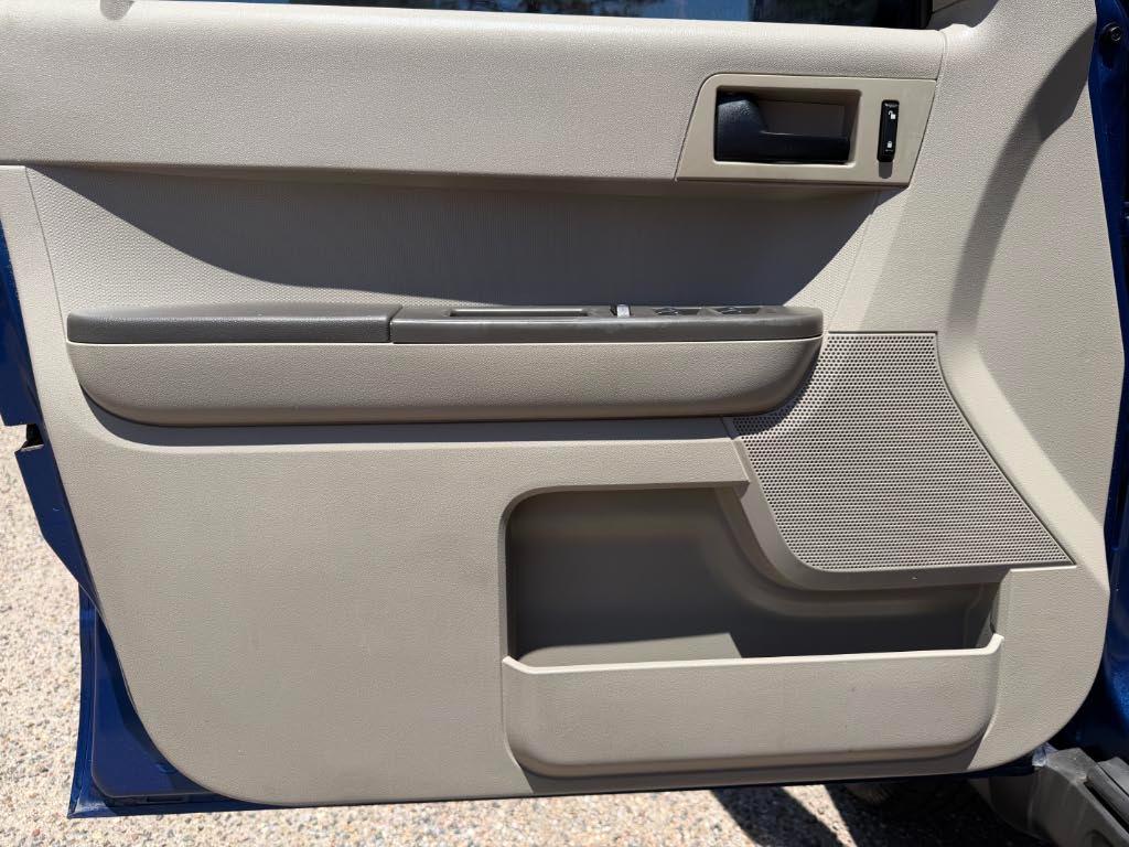 Ford Escape  2008