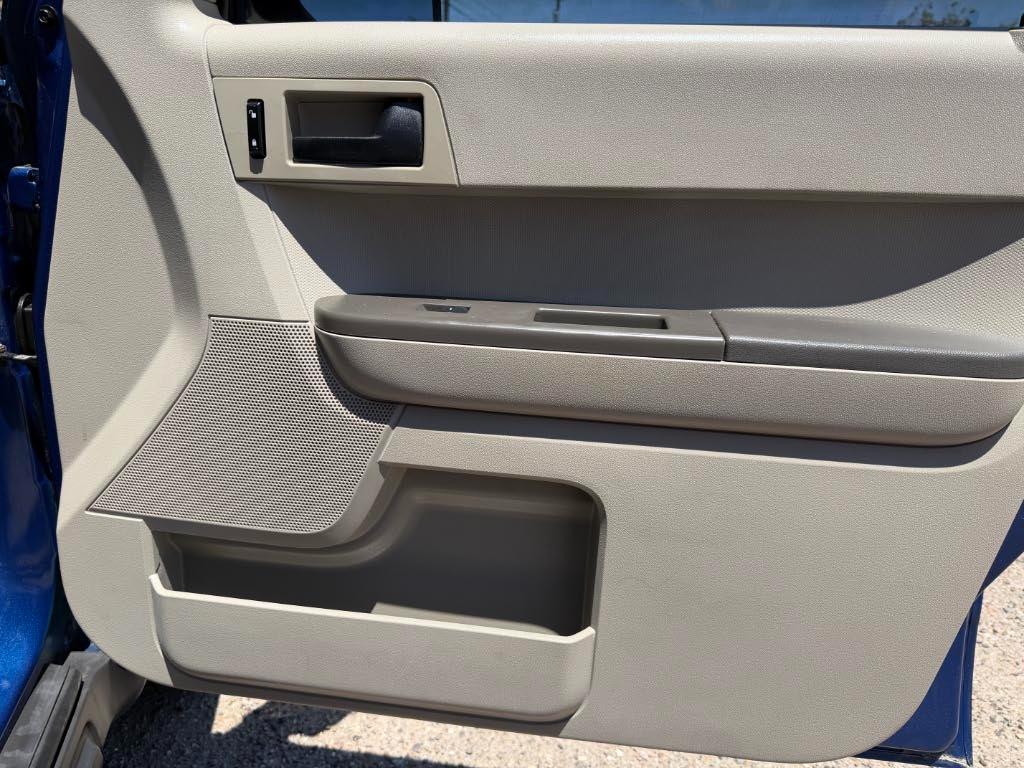 Ford Escape  2008