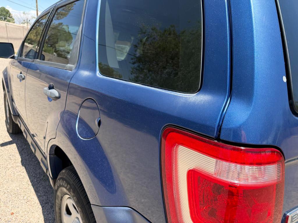 Ford Escape  2008