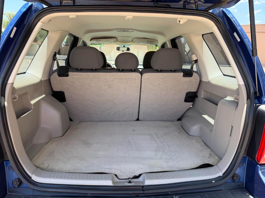 Ford Escape  2008