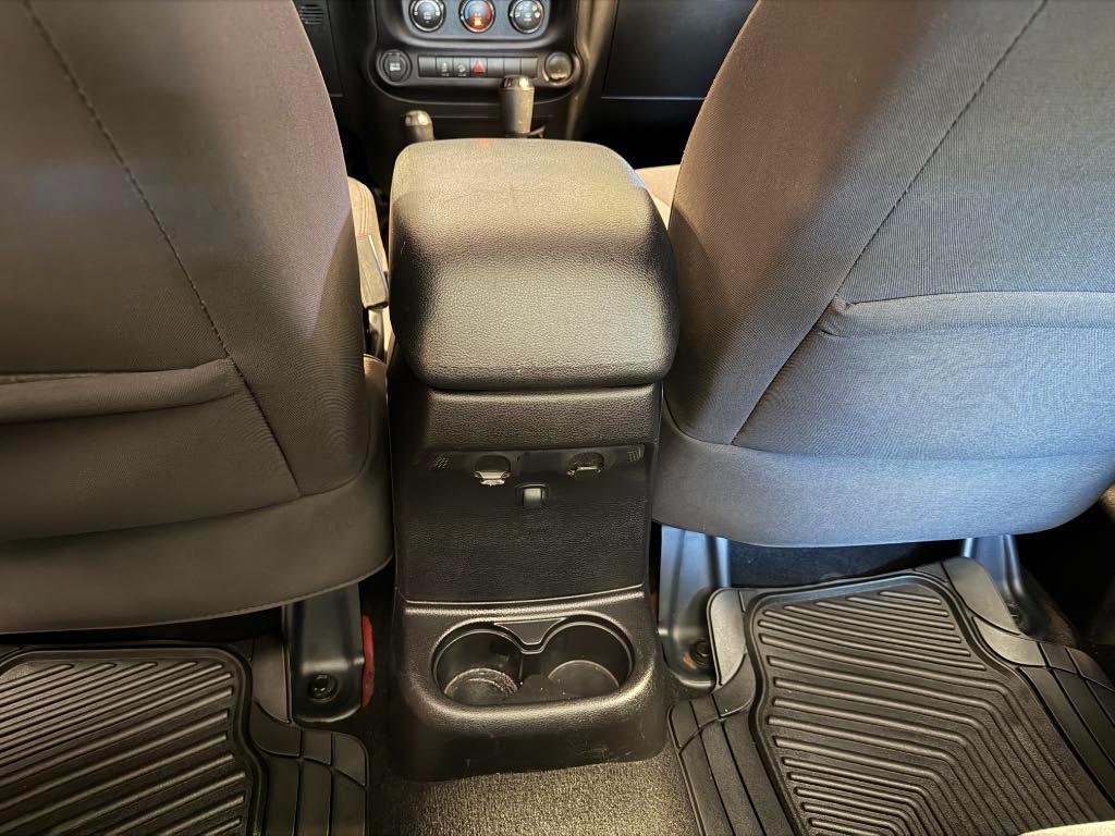 Jeep Wrangler Unlimited Sport 4x4 2014