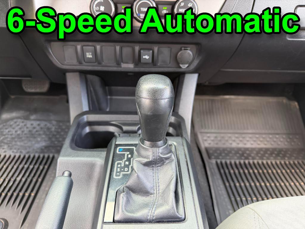 Toyota Tacoma SR 2022