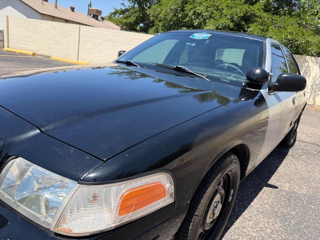 Ford Crown Victoria Police Interceptor 2011