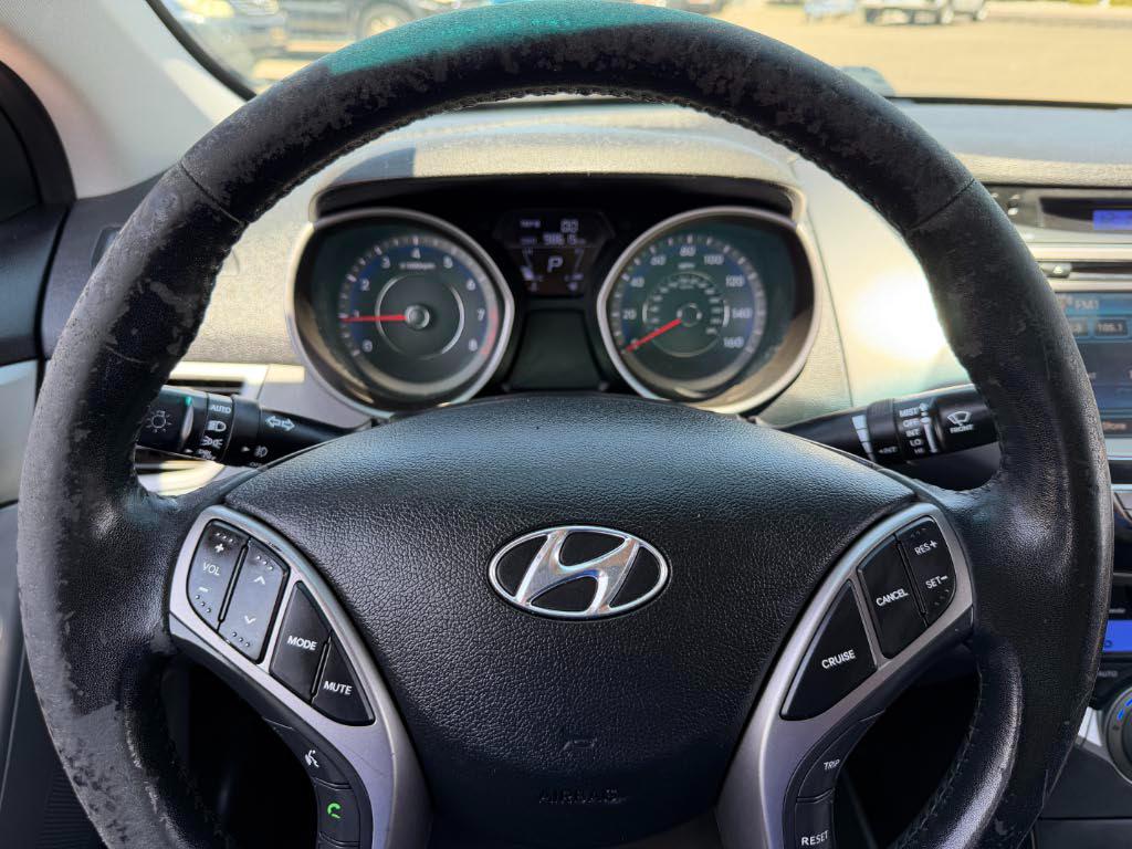 Hyundai Elantra Limited 2013