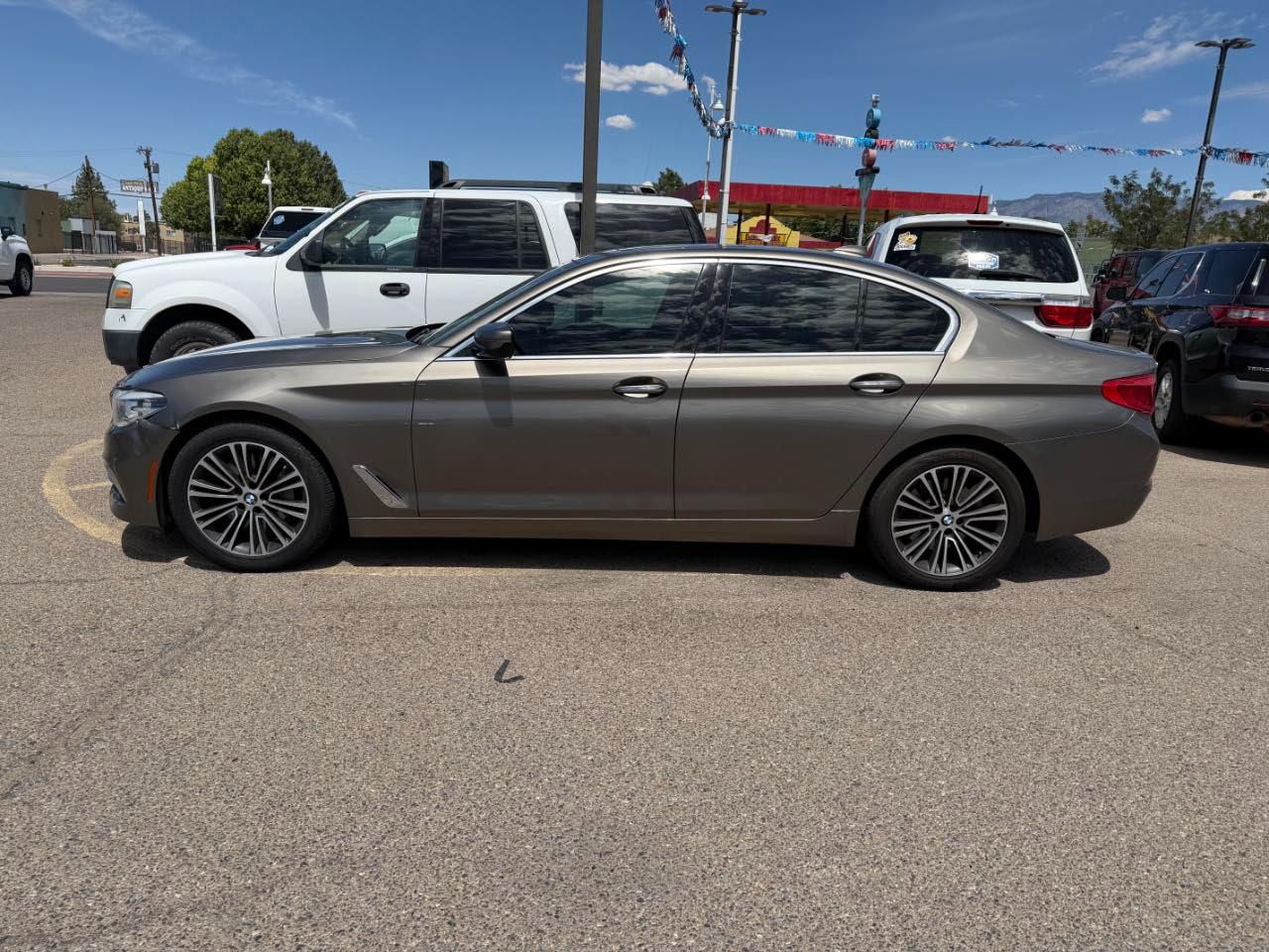 BMW 5-Series 530i 2018