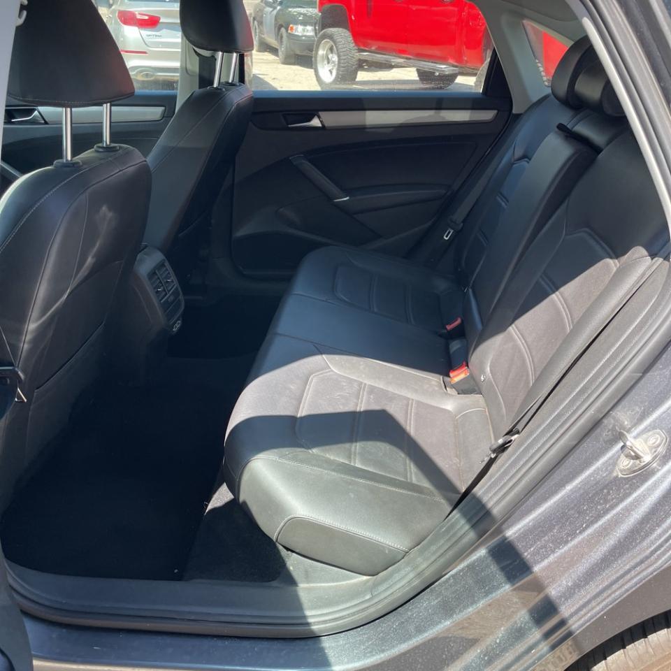 Volkswagen Passat SE 2021