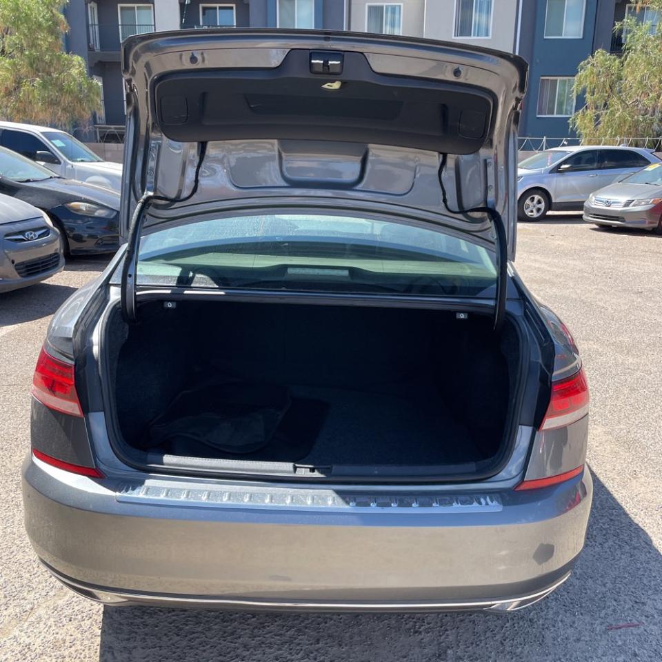 Volkswagen Passat SE 2021