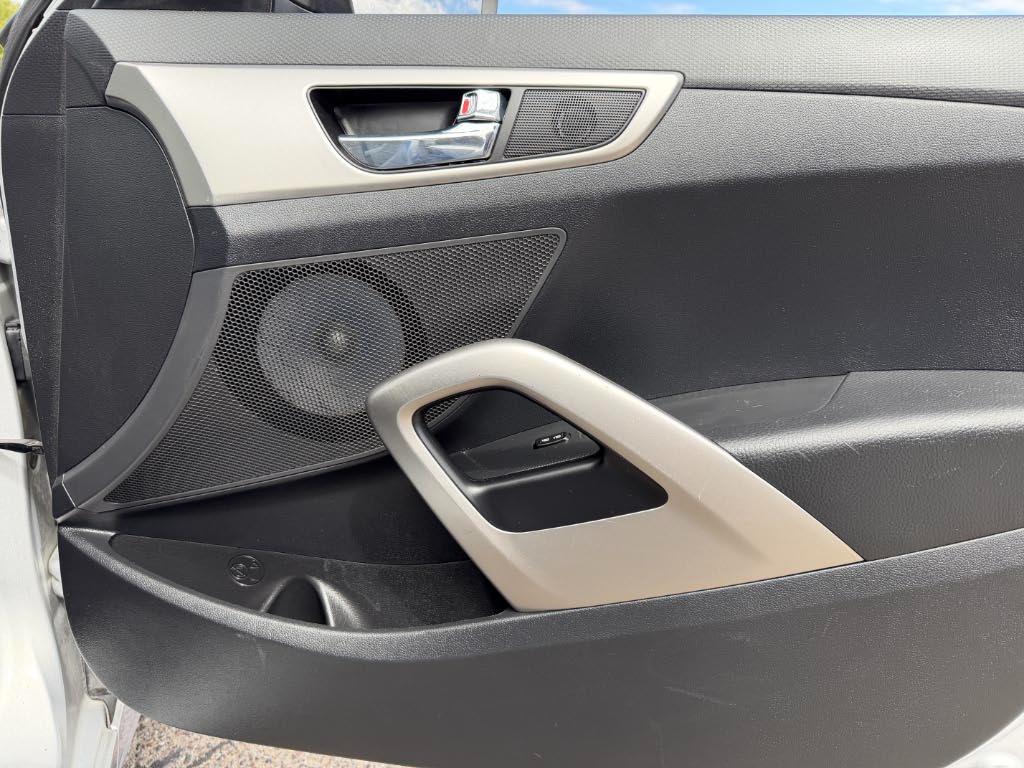 Hyundai Veloster  2017