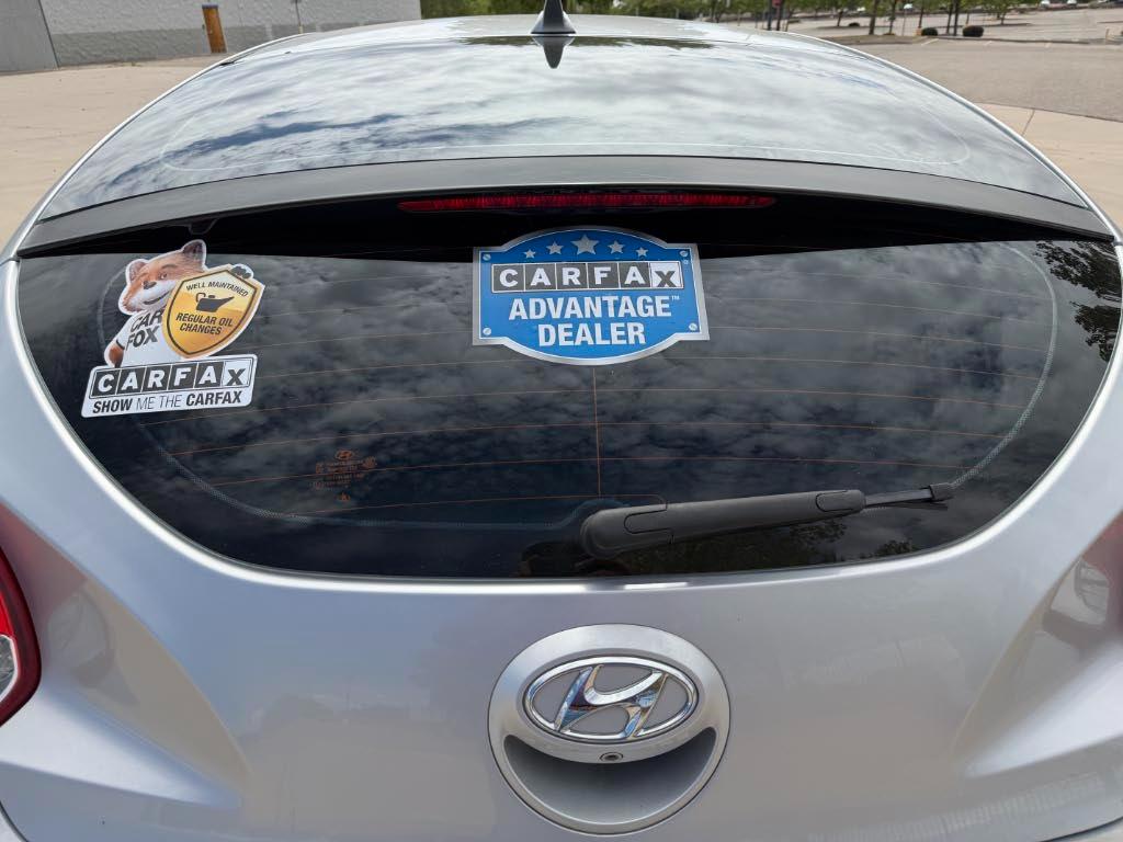 Hyundai Veloster  2017