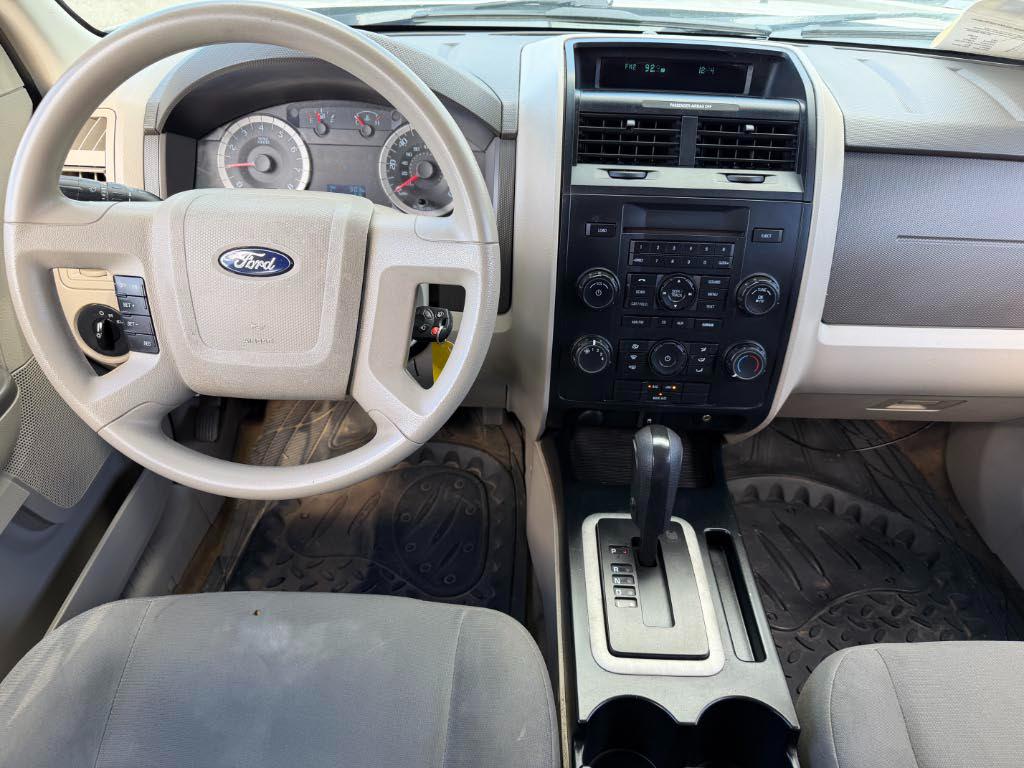Ford Escape XLS 2010