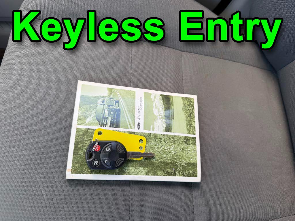 Ford Escape XLS 2010