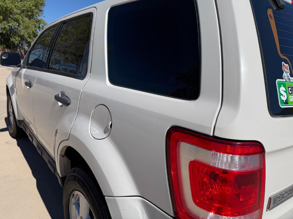 Ford Escape XLS 2010