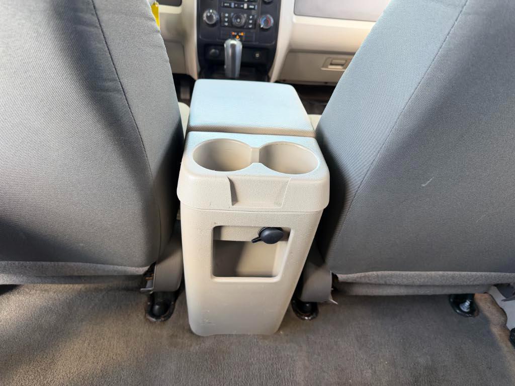 Ford Escape XLS 2010
