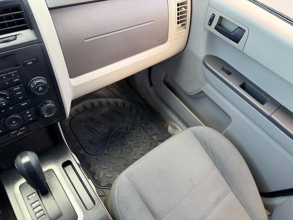 Ford Escape XLS 2010
