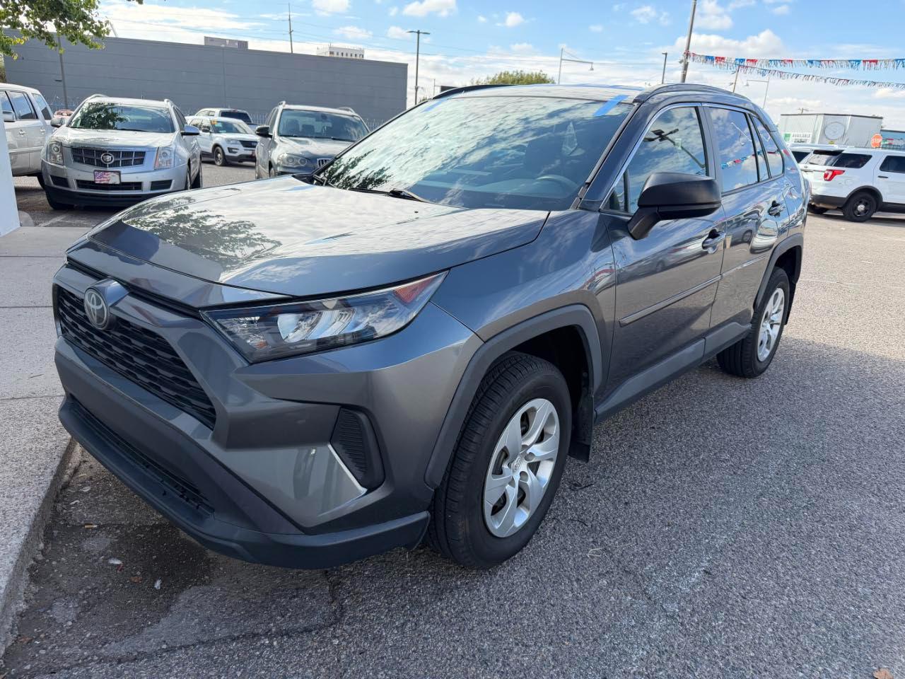 Toyota RAV4 LE 2021