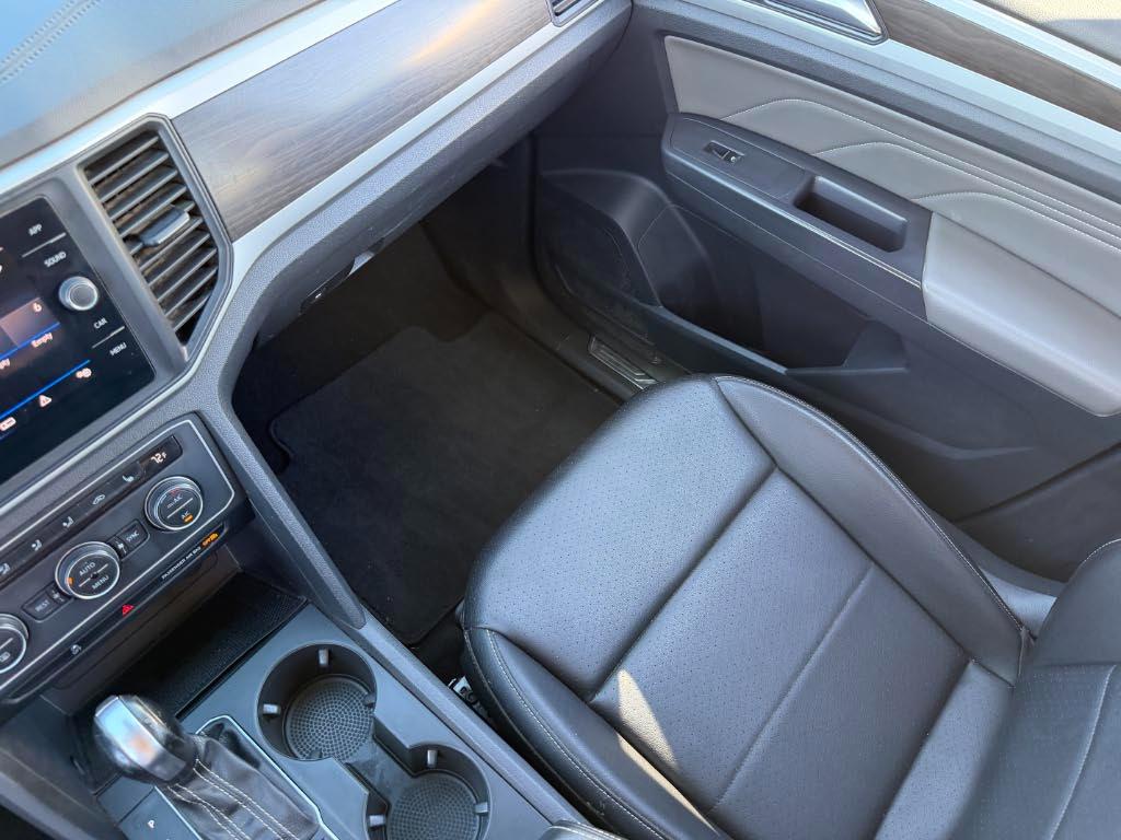 Volkswagen Atlas V6 SE w/Technology 2021