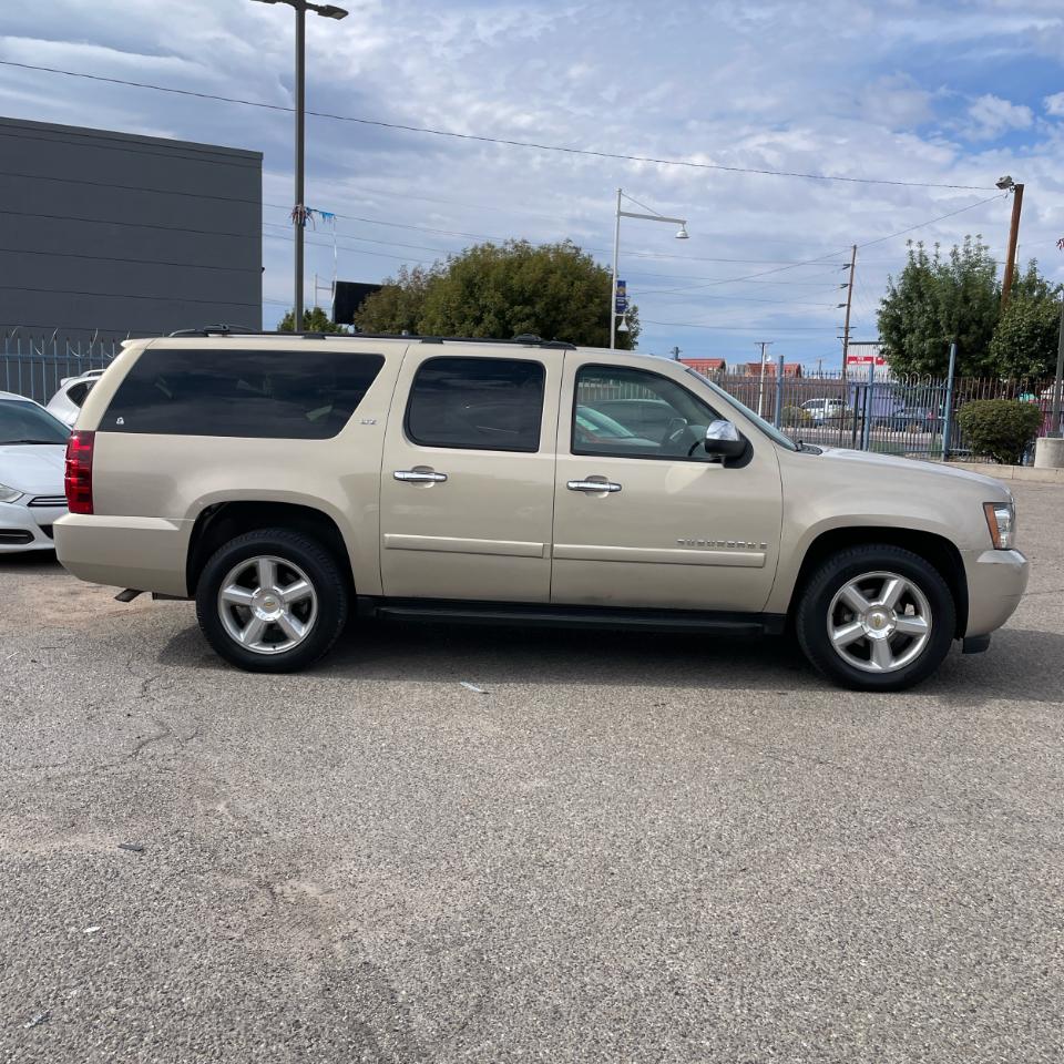 Chevrolet Suburban LTZ 4WD 2007