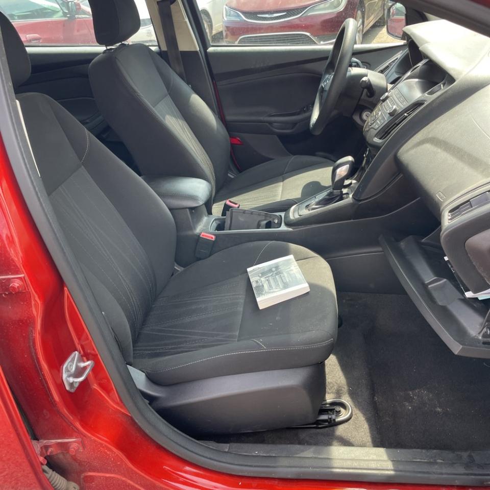 Ford Focus SE Sedan 2018