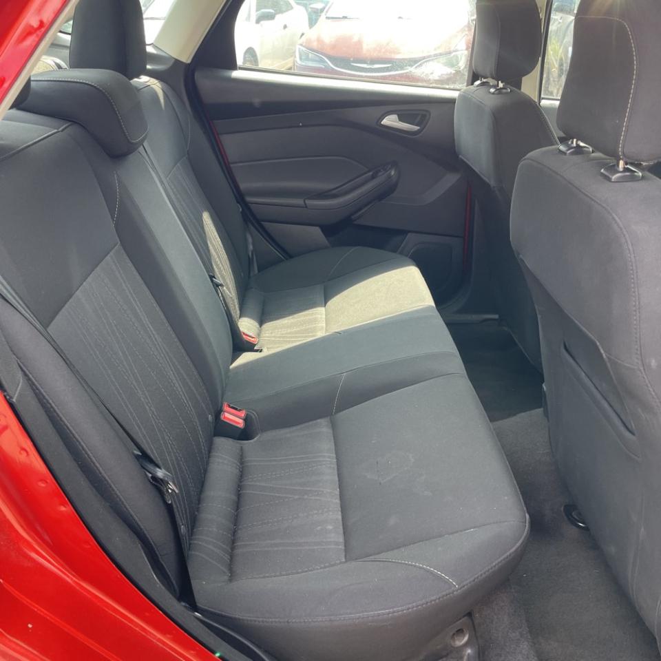 Ford Focus SE Sedan 2018