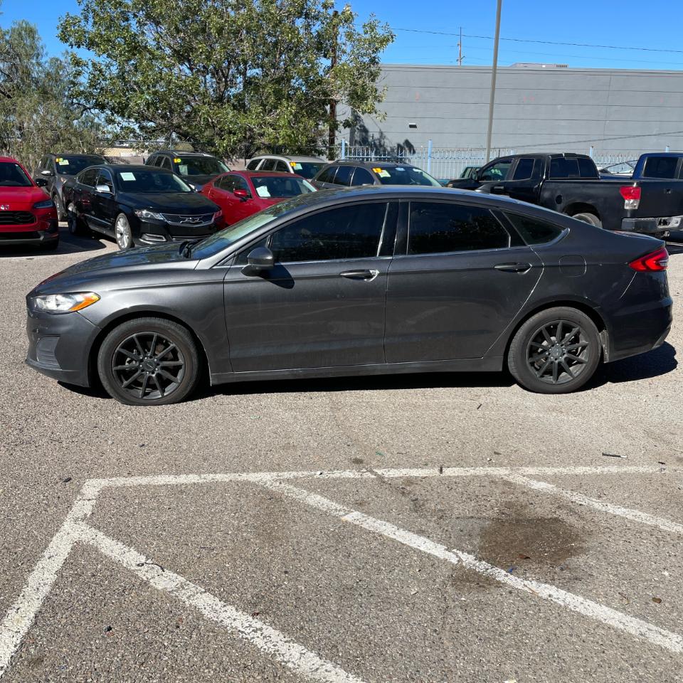 Ford Fusion SE 2020