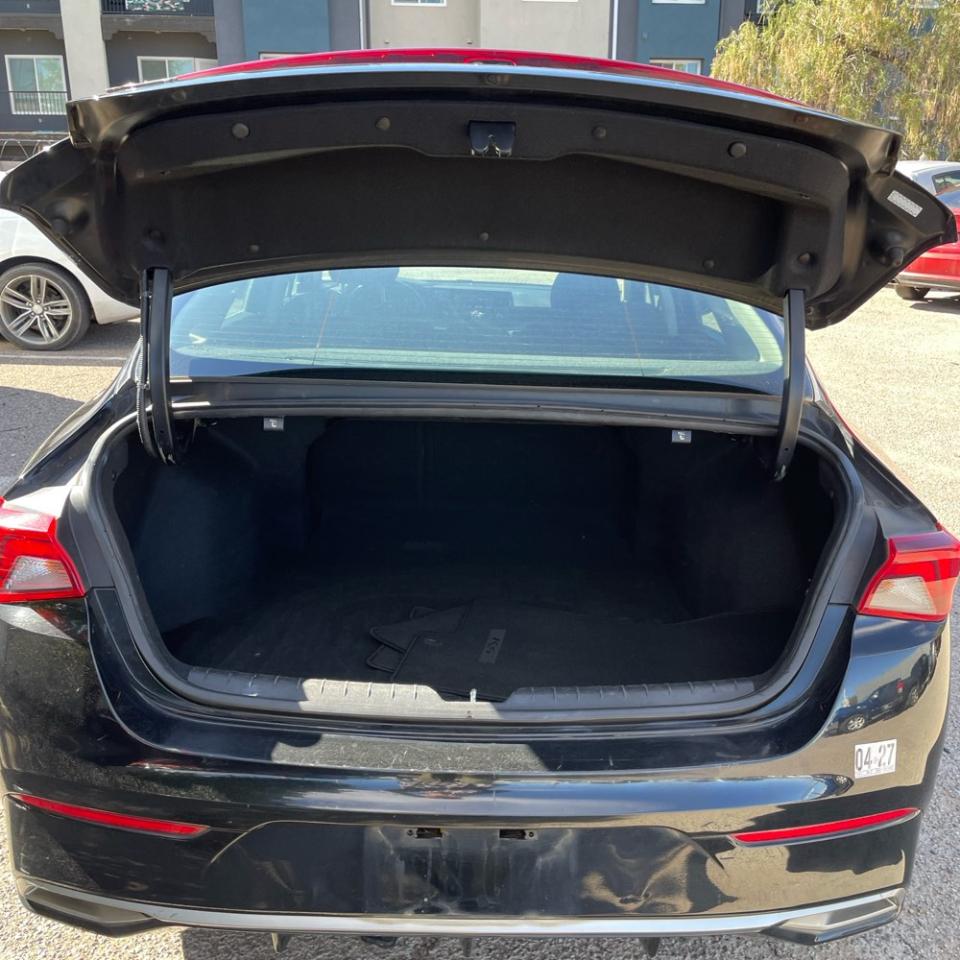 Kia K5 LXS 2022