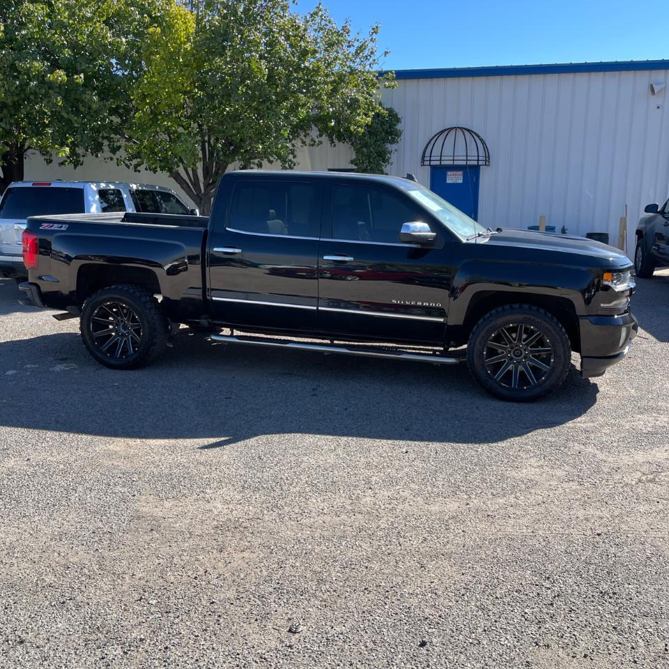Chevrolet Silverado 1500 LTZ Crew Cab 4WD 2017
