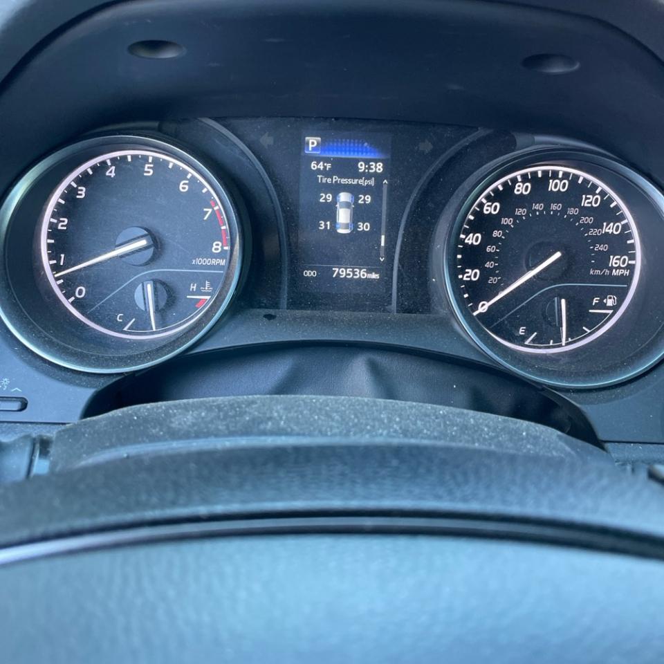 Toyota Camry SE 2023