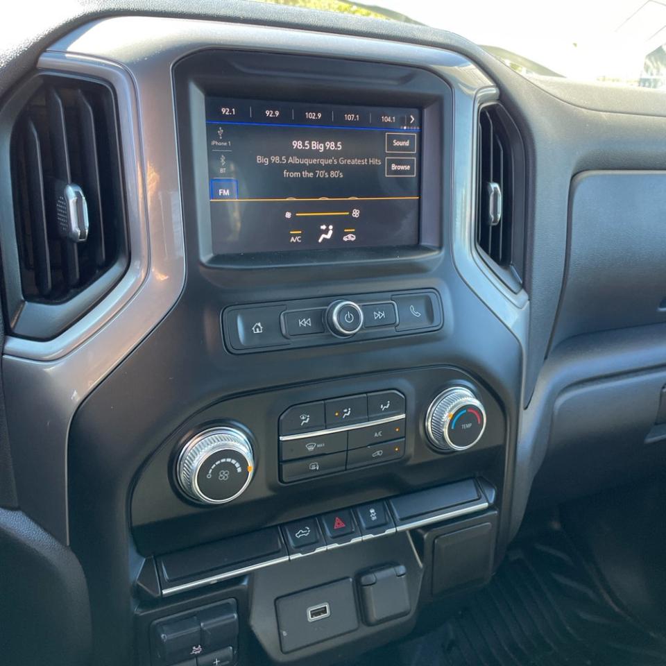 GMC Sierra 1500 Base Crew Cab Long Box 4WD 2020