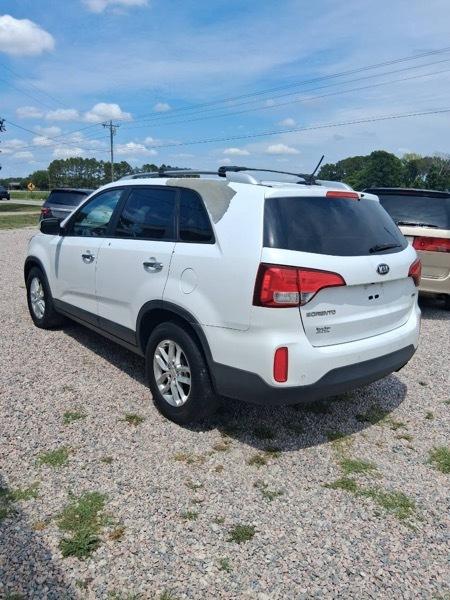 Kia Sorento LX 2WD 2014