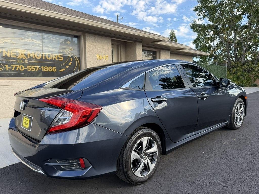 Honda Civic photo 3