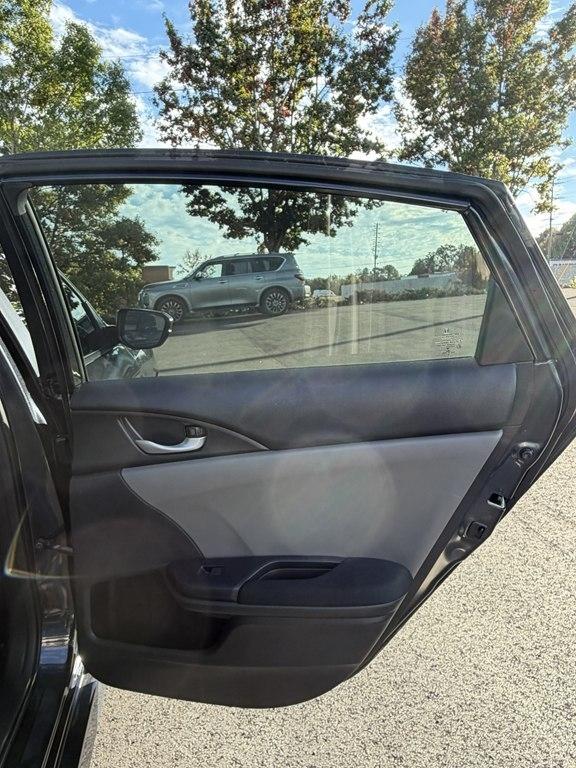 Honda Civic photo 12