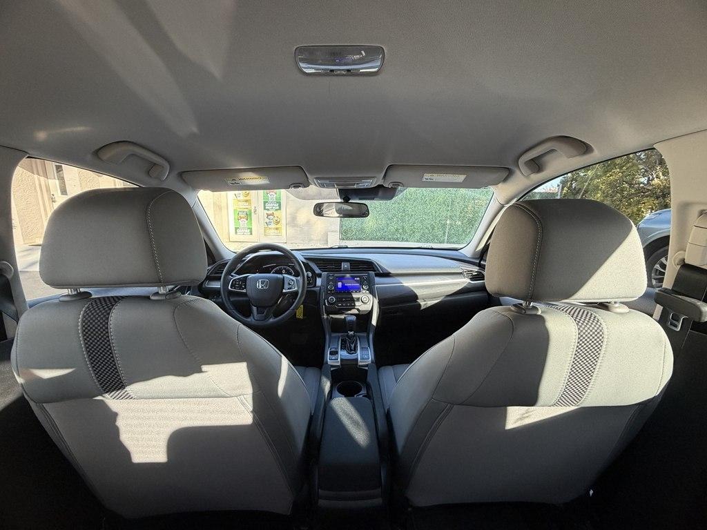Honda Civic photo 18
