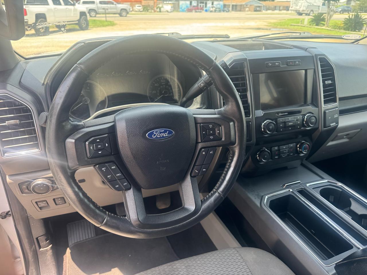 Ford F-150 XLT SuperCrew Short Box 4WD 2020