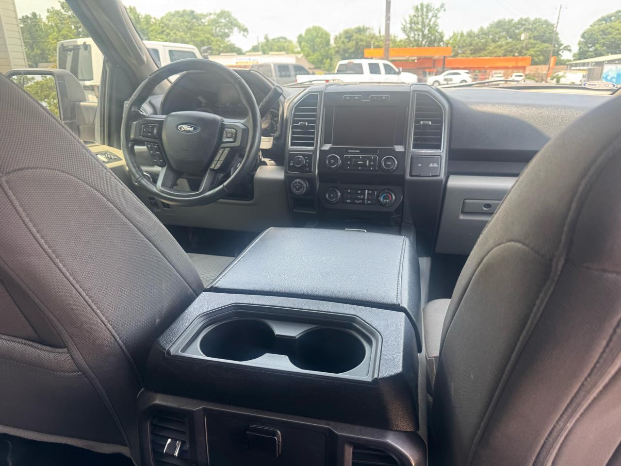 Ford F-150 XLT SuperCrew Short Box 4WD 2020