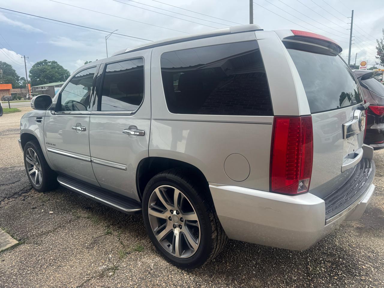 Cadillac Escalade 2WD 2013