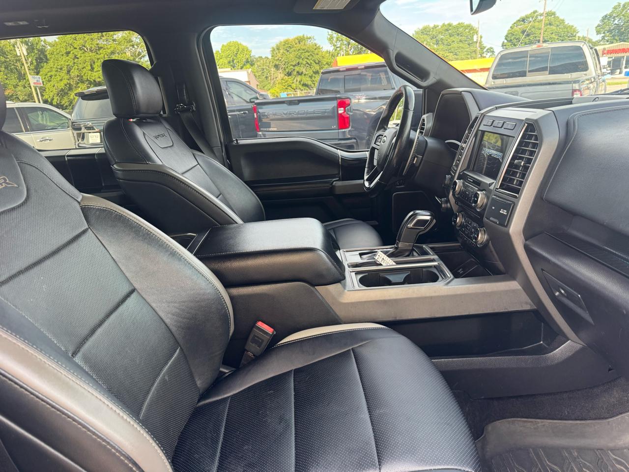 Ford F-150 Raptor SuperCrew 4WD 2018