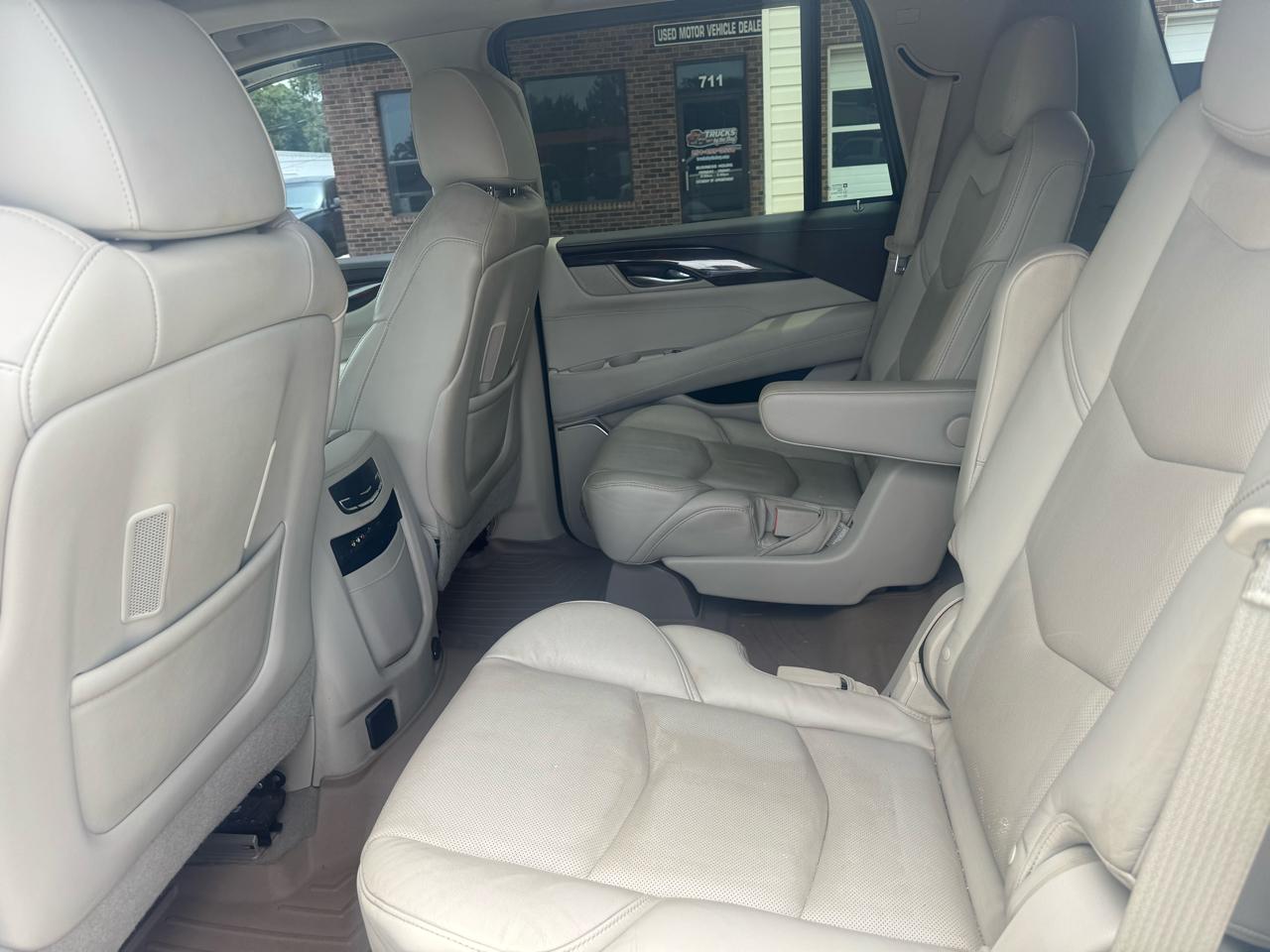 Cadillac Escalade Premium 2WD 2016