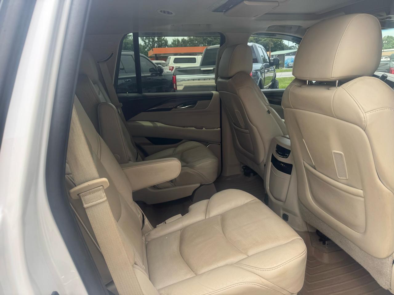 Cadillac Escalade Premium 2WD 2016