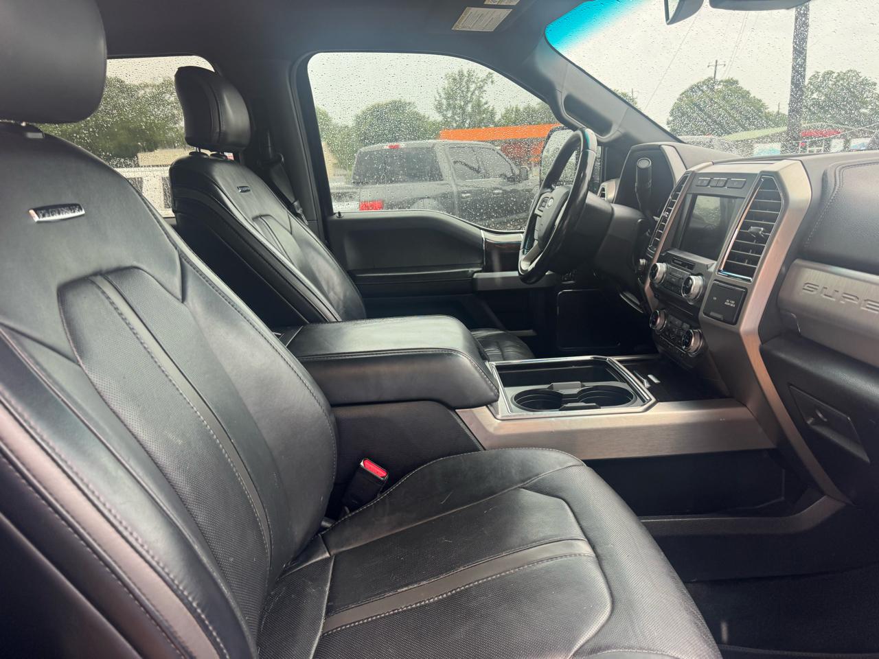 Ford F-250 SD Platinum Crew Cab 4WD 2017