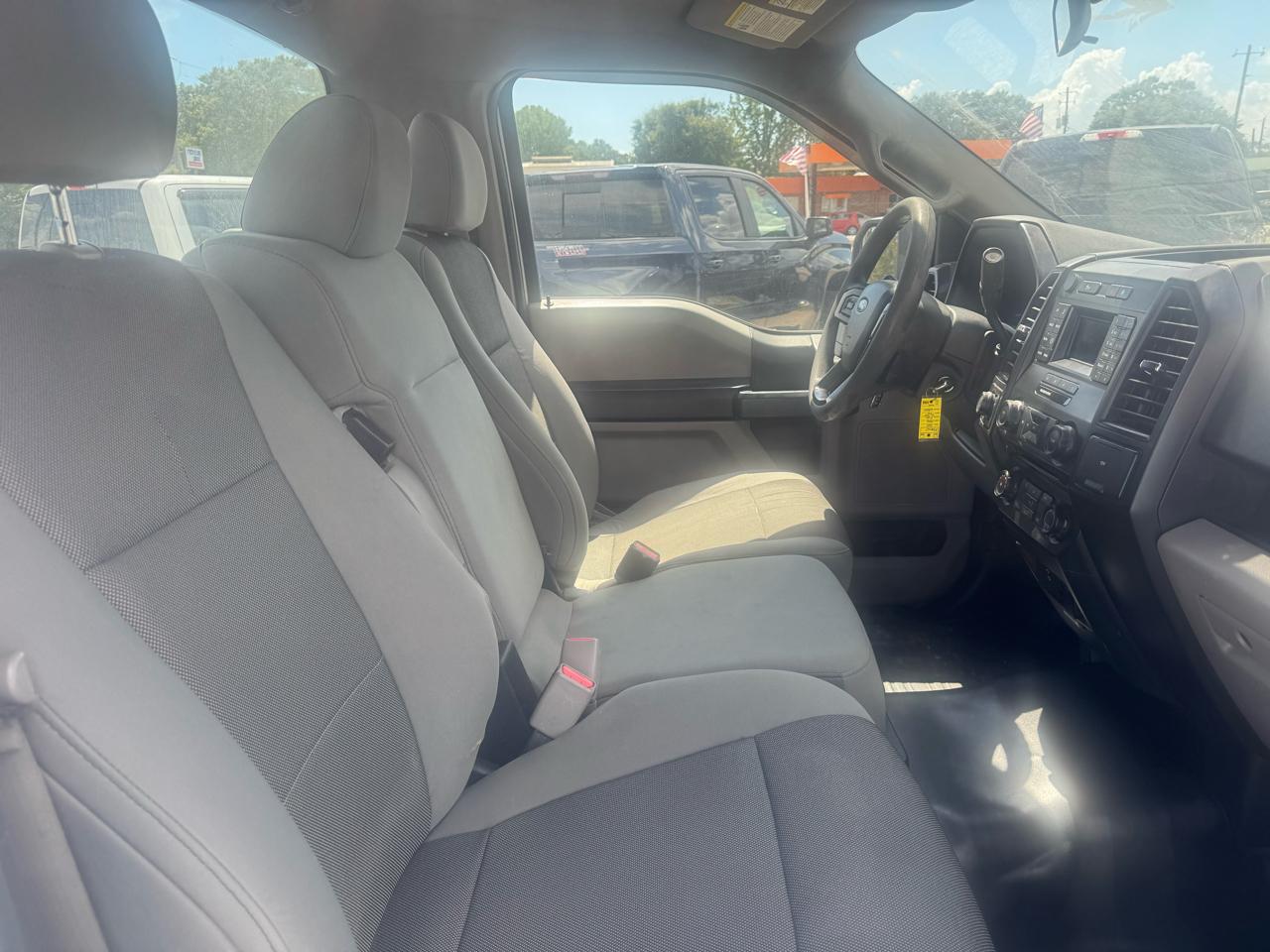 Ford F-150 XL Reg. Cab 4WD 2017