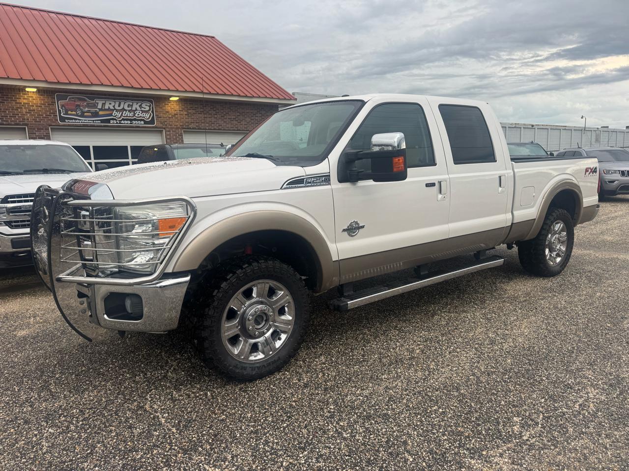 2013 Ford F-250 HD Crew Cab 4dr 152.2" WB 4WD