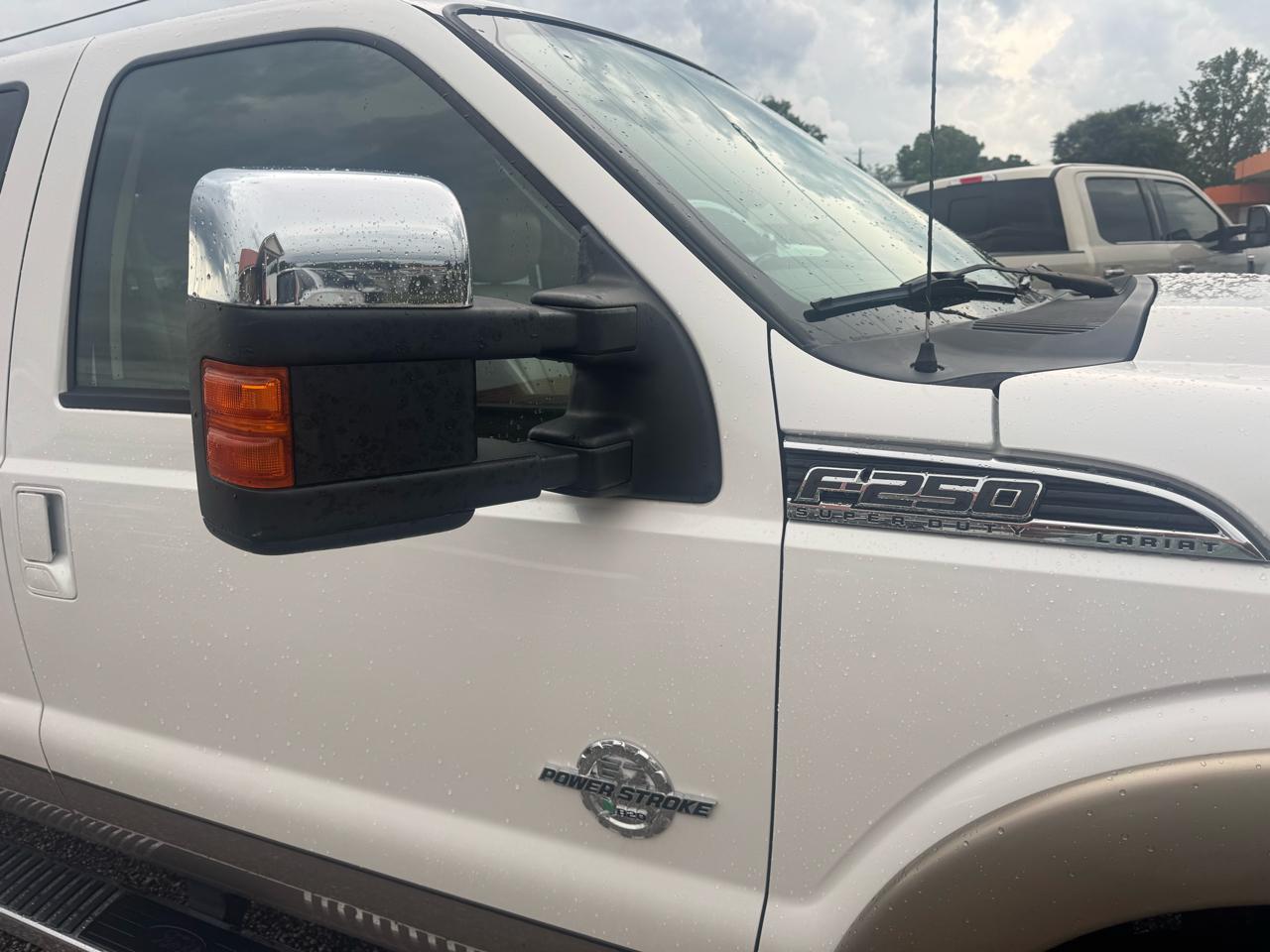 Ford F-250 HD Crew Cab 4dr 152.2" WB 4WD 2013