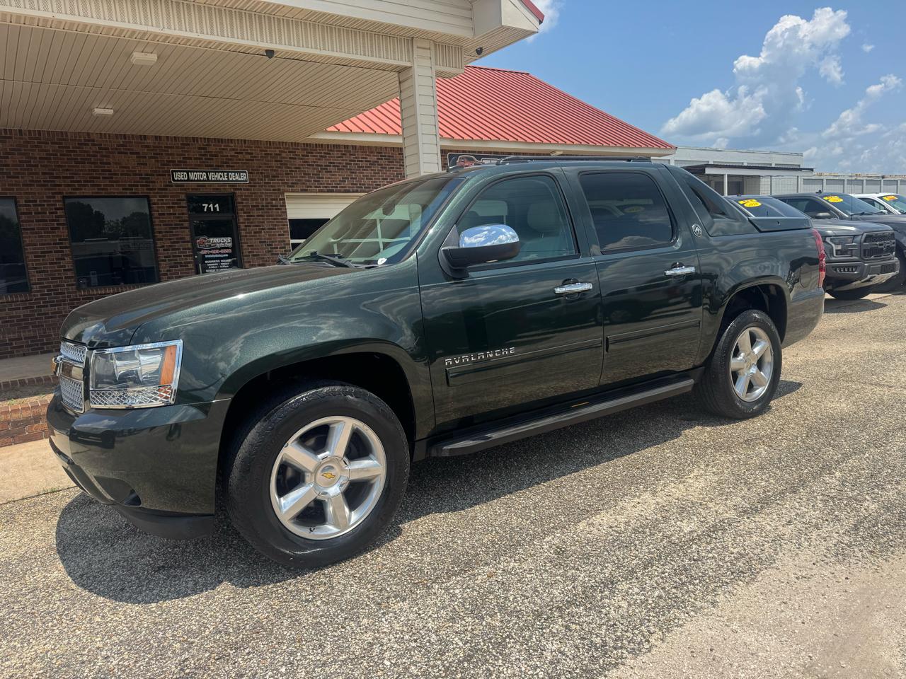 Chevrolet Avalanche LT 2WD 2013