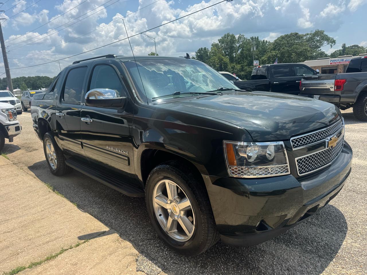 Chevrolet Avalanche LT 2WD 2013