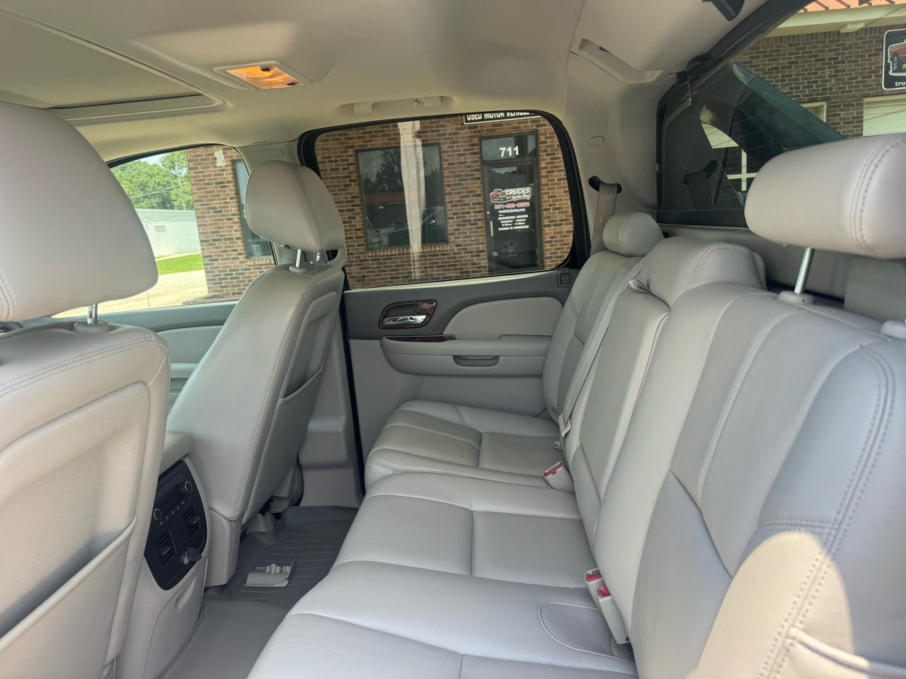 Chevrolet Avalanche LT 2WD 2013