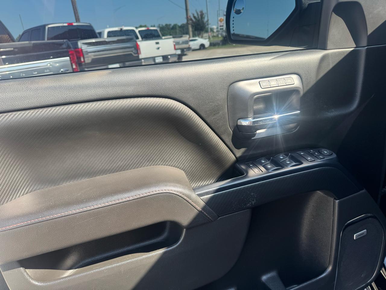 GMC Sierra 1500 4WD Crew Cab 153.0" SLT 2018