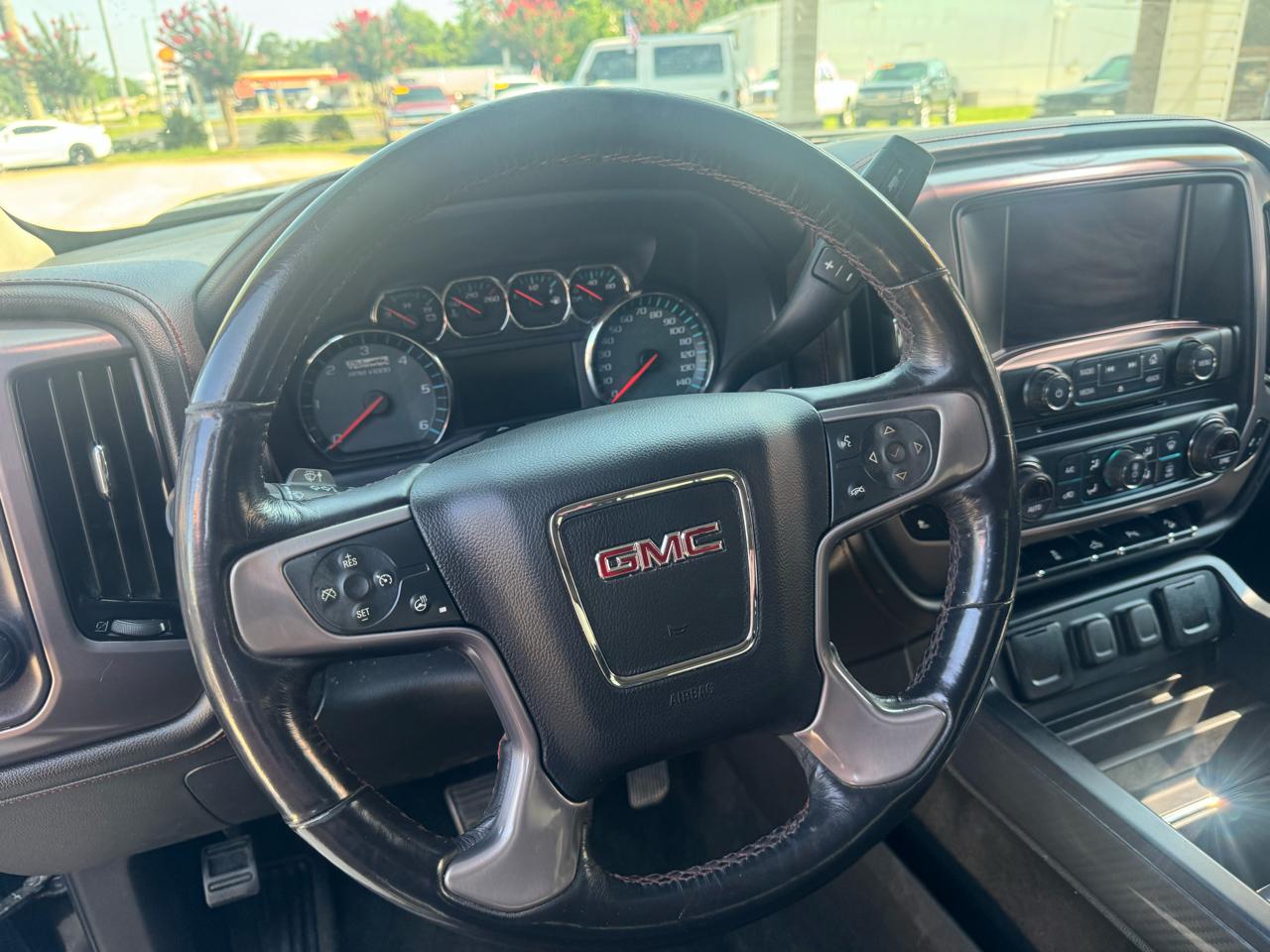 GMC Sierra 1500 4WD Crew Cab 153.0" SLT 2018