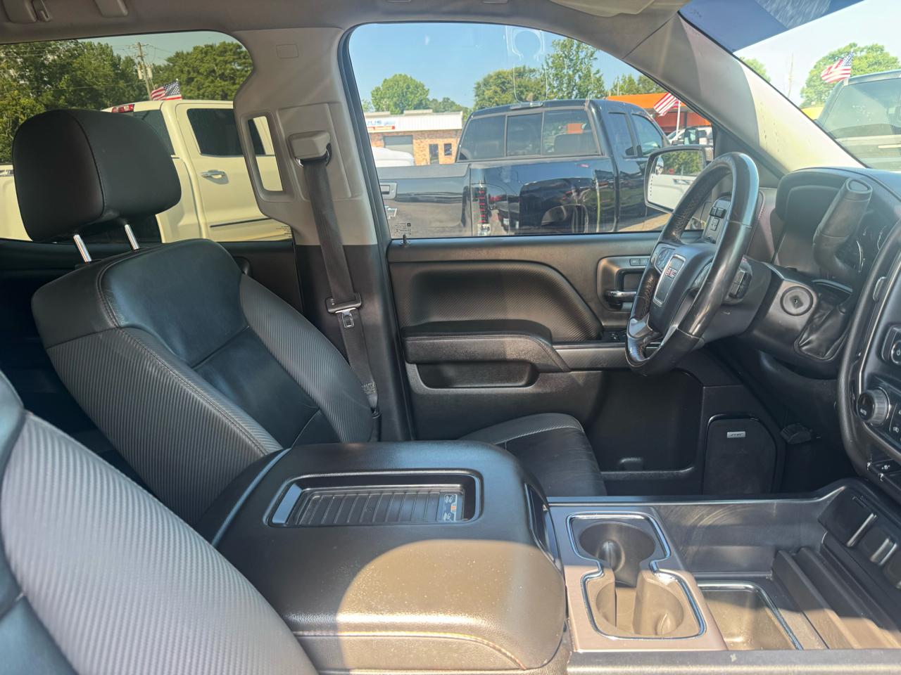GMC Sierra 1500 4WD Crew Cab 153.0" SLT 2018