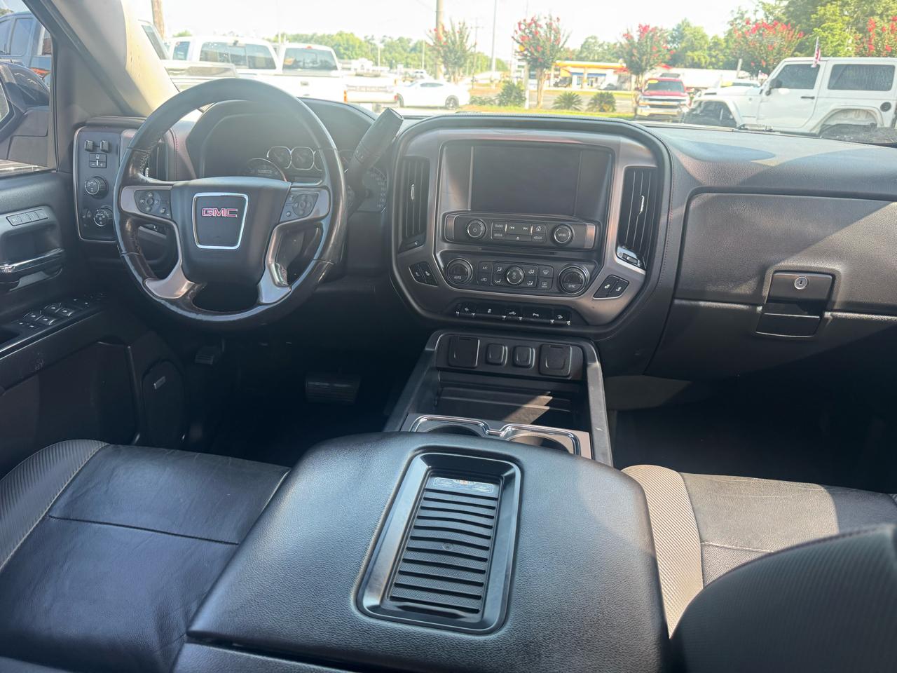 GMC Sierra 1500 4WD Crew Cab 153.0" SLT 2018